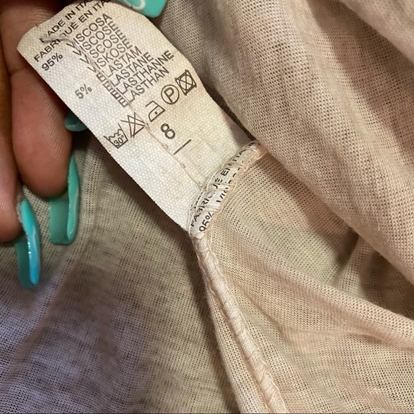 Beige lace hem knit top size US 8 - Picture 7 of 9